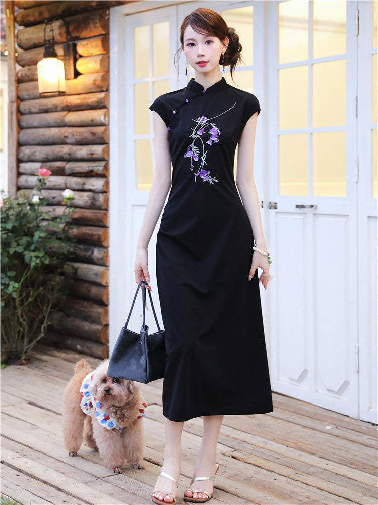 Short Sleeve Modern Midi Cheongsam | Powdery