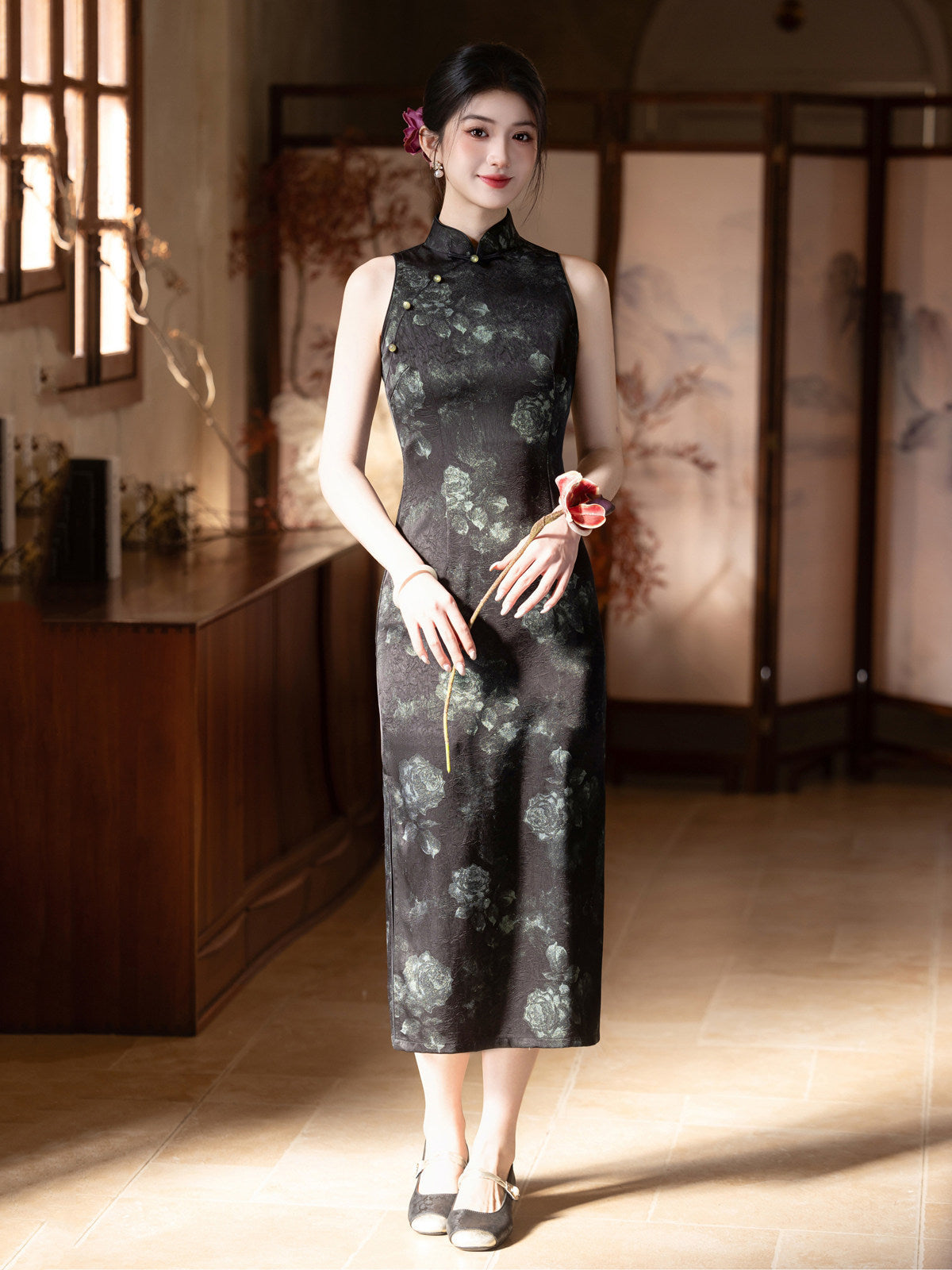 Sleeveless Floral Midi Cheongsam | Night Flowers