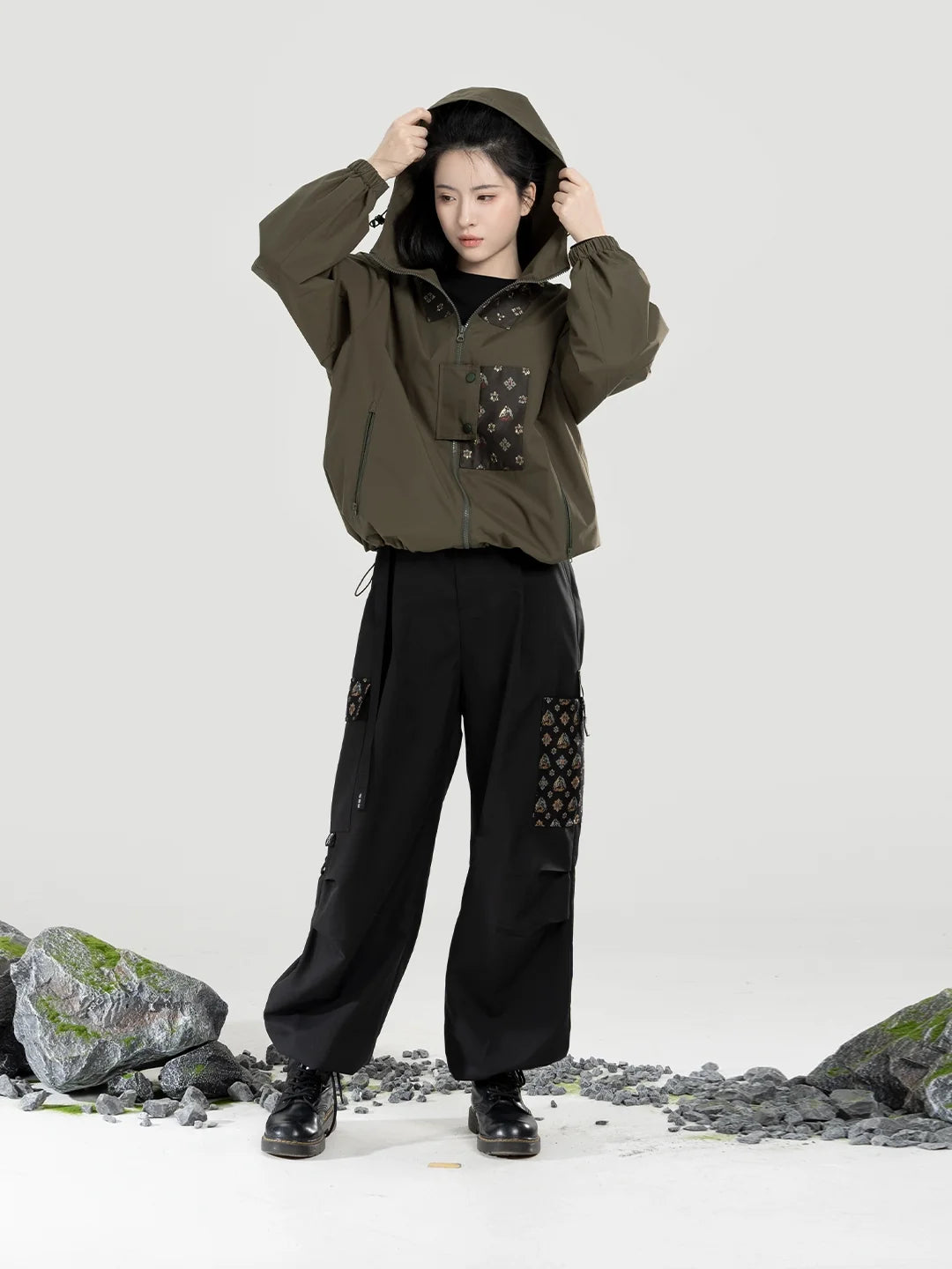 New Chinese Style Women Outdoor Hooded Jacket & Relaxed Straight-Leg Utility Pants - Guanchuanhai 观川海 (Preorder)