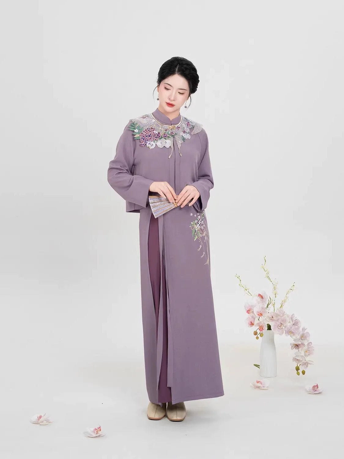 Ming Dynasty Modern Hanfu Long Sleeve Top with Spiral Skirt and Cloud Collar - Falling Wisteria 花落紫藤