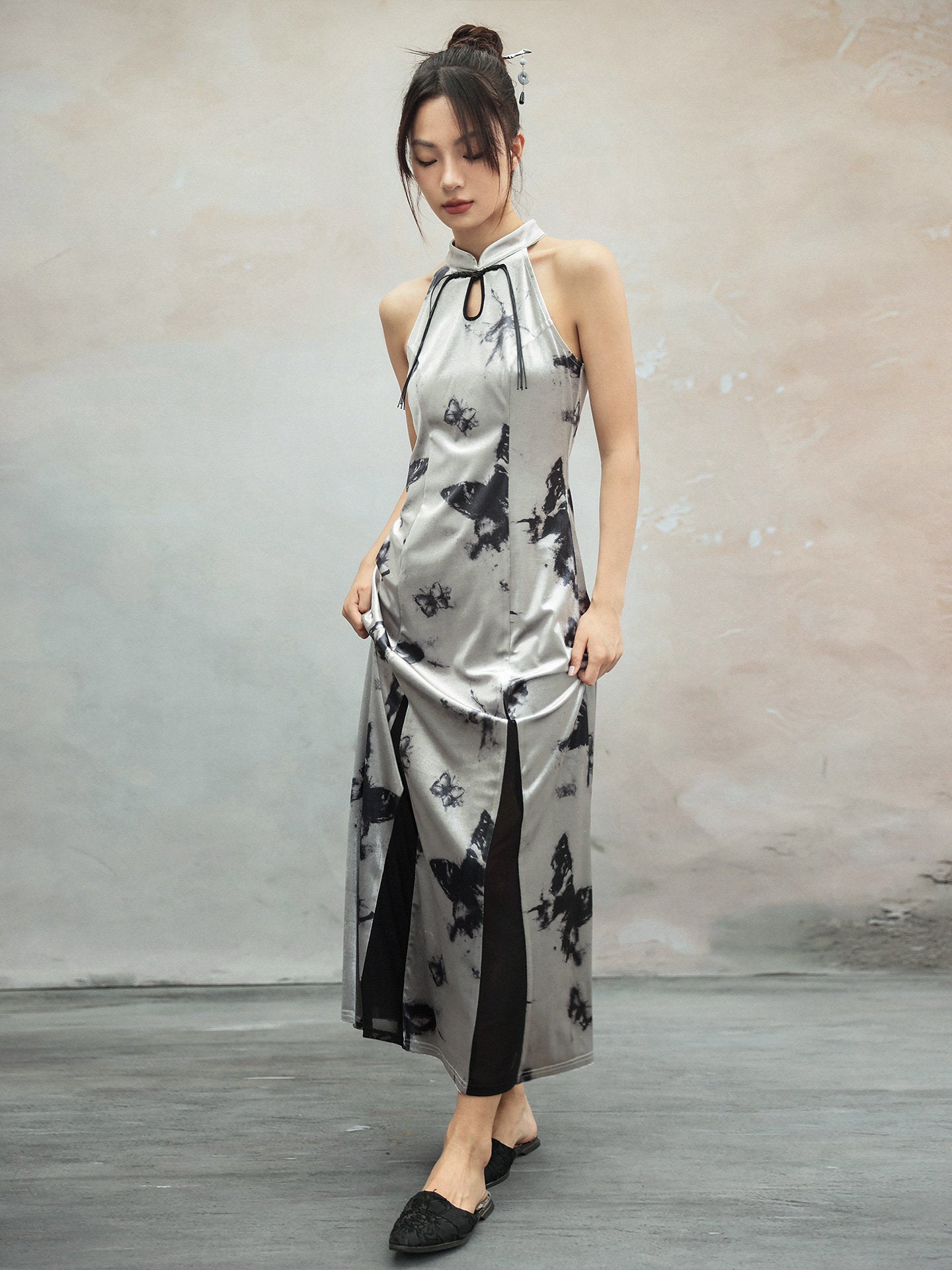 New Chinese Style Summer Retro Halter Neck Silver Butterfly Shadow Print Sleeveless Cheongsam Dress