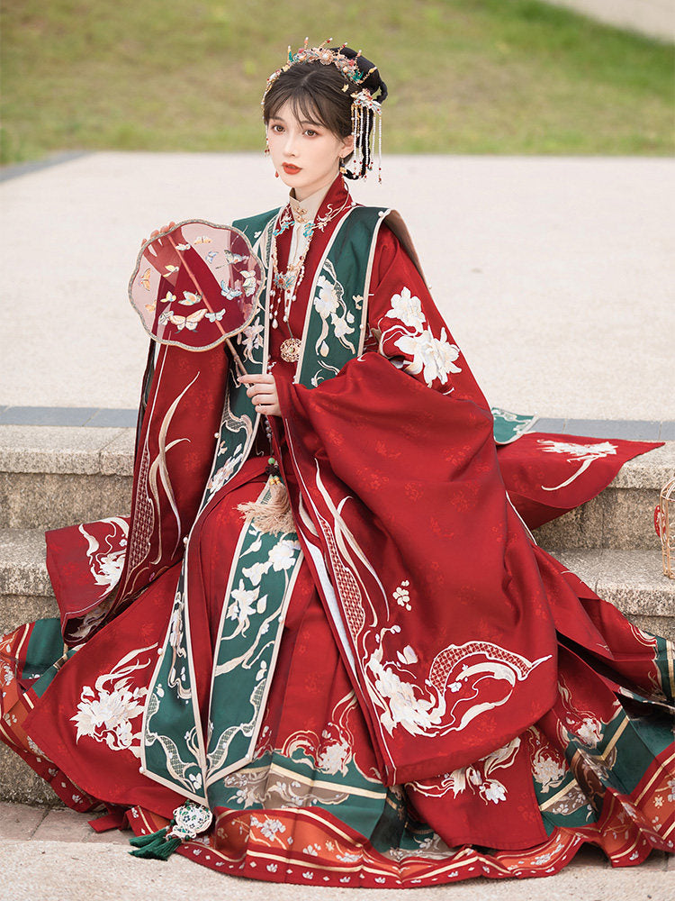 Ming Dynasty Wedding Hanfu Set with Xiapei & Mamian Skirt | Floral Union 花缔良缘