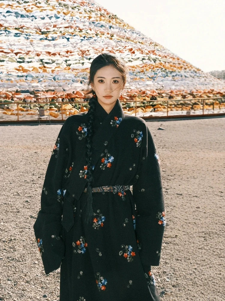 Dancing Prayer - Women Ethnic Tibetan Robe Exquisite Flower Embroidery