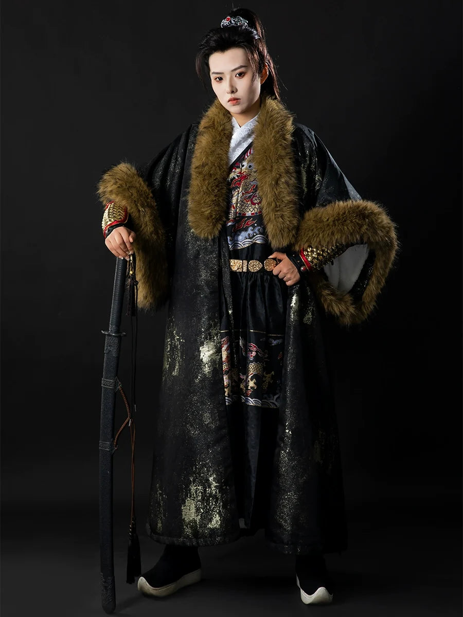 Ming Dynasty Unisex Winter Hanfu Coat | Sprinkle Gold 黑洒金