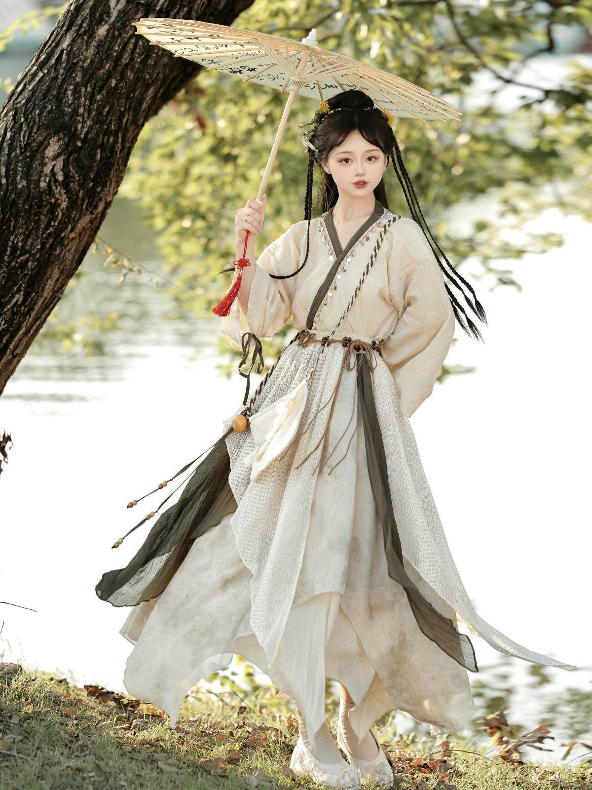 Chinese Period and Xianxia Style Costume - Little Shimei 小师妹