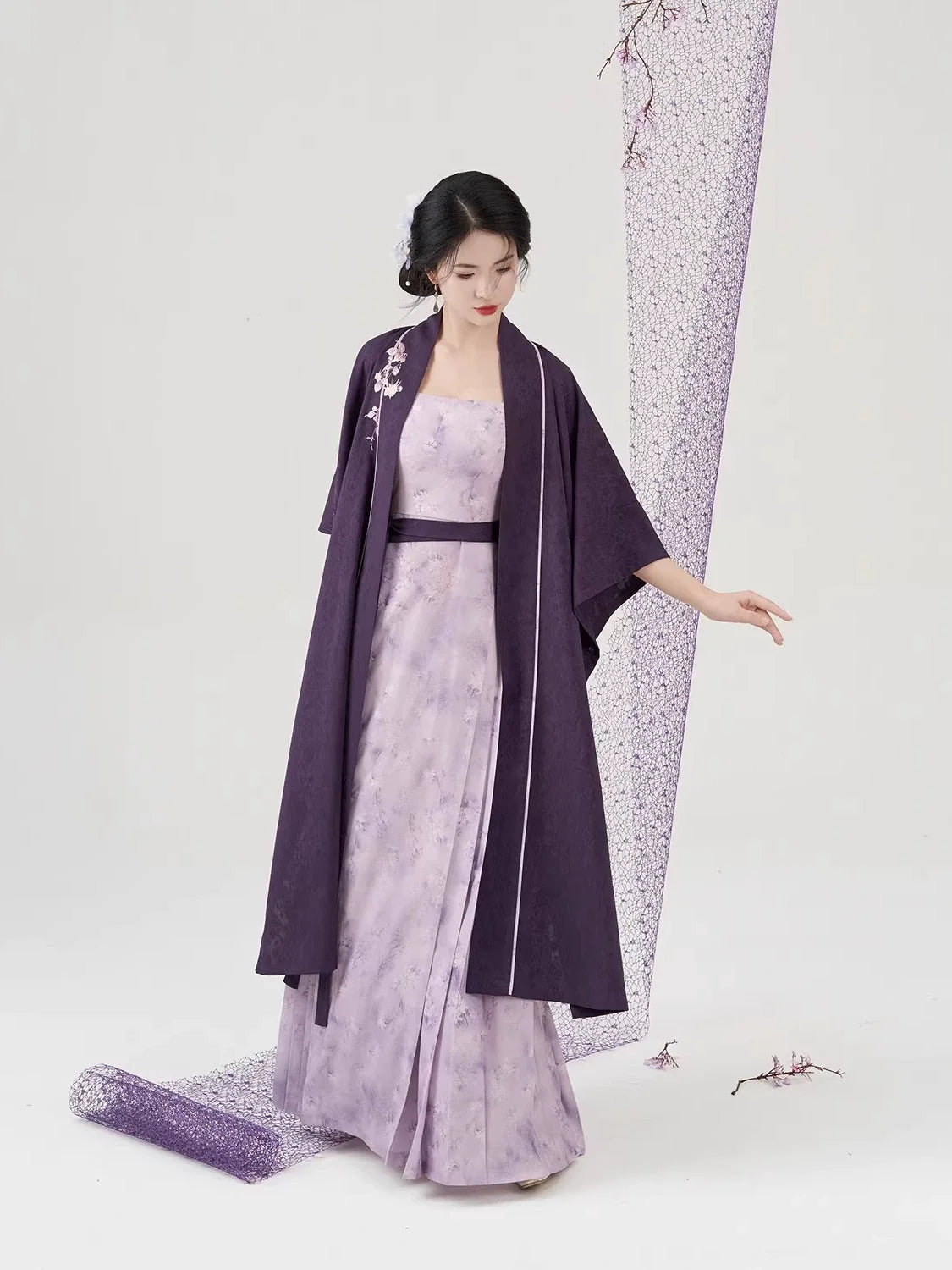 Song Dynasty Modern Hanfu Set with Changgan Temple Beizi and Slip Dress - Flower Date 花有约 (Preorder)