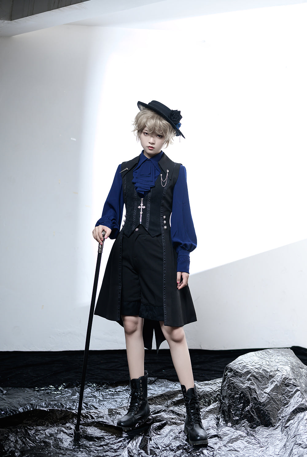 Black and Blue - Retro Ouji Lolita Shirt, Mutton Sleeves