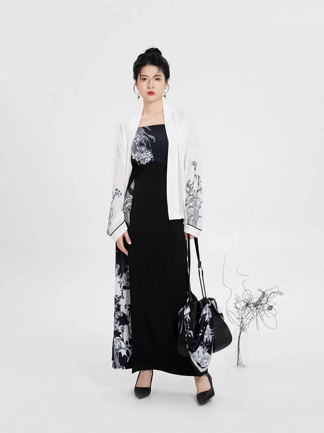 Song Dynasty Modern Hanfu Set with Winged Sleeve Top and Spiral Skirt - Heiyouzi 黑釉瓷 (Preorder)