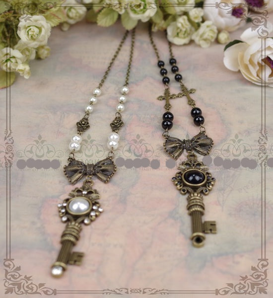Gothic Lolita Retro Pearl Necklace