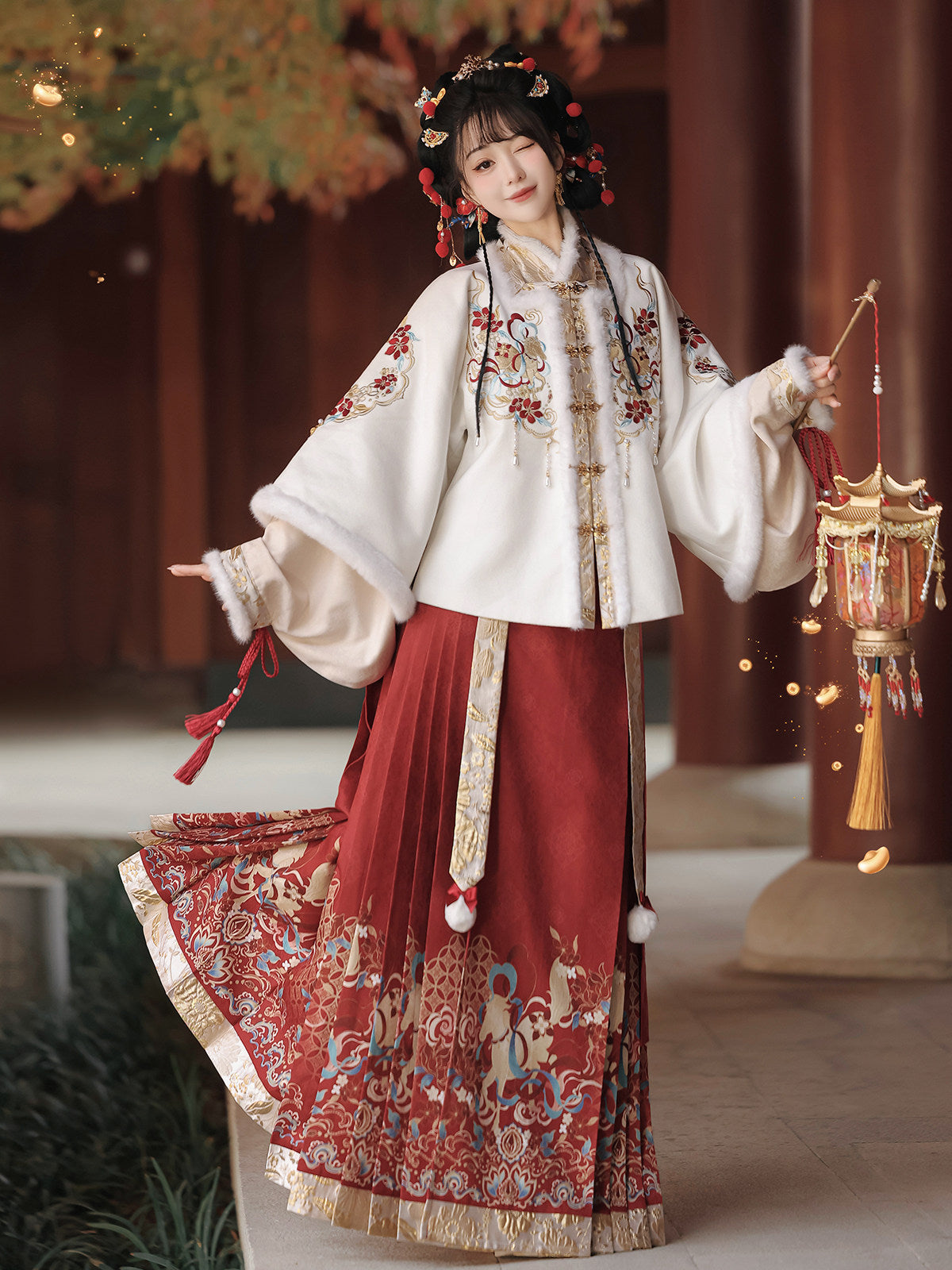 Ming Dynasty Chinese New Year Festival Hanfu | Fumalinmen 福马临门
