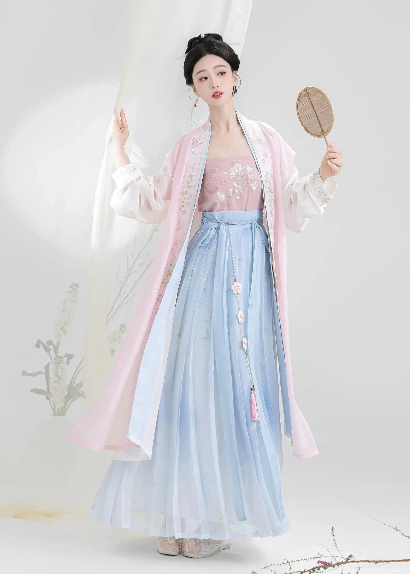 Early Summer | 3-Piece Embroidered Set (初夏)