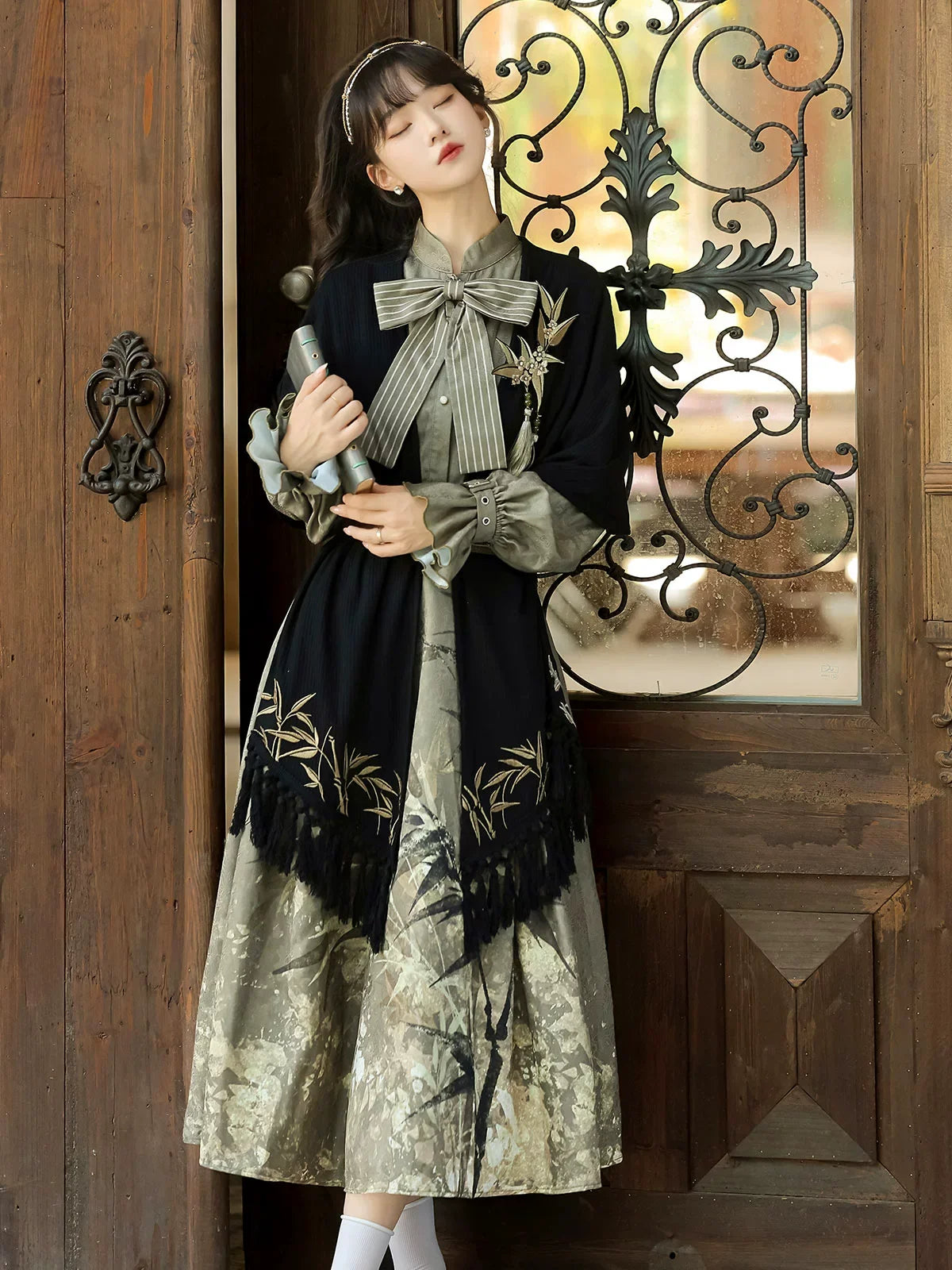 Glitter Bamboo 鎏金竹影 - New Chinese Style Printed Long-Sleeve Dress and Shawl Set (Preorder)