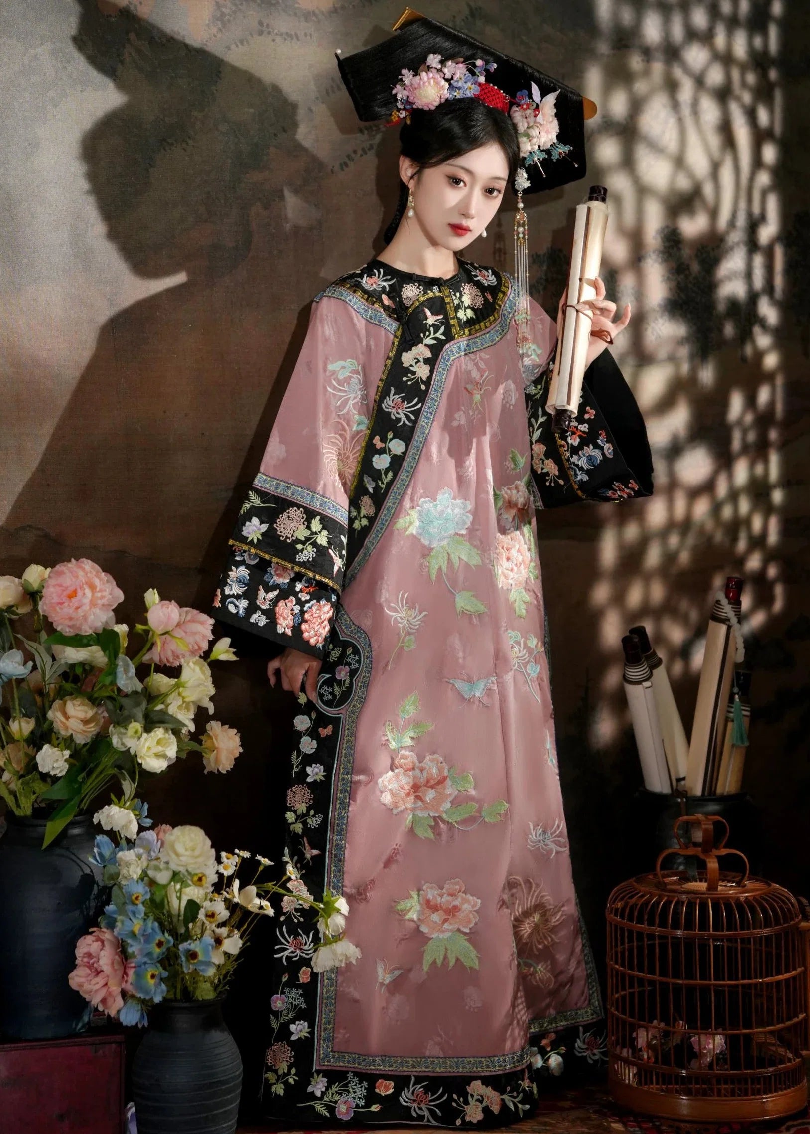 Sister Mei | Qing Manchu-style Embroidered Robe (眉姐姐)