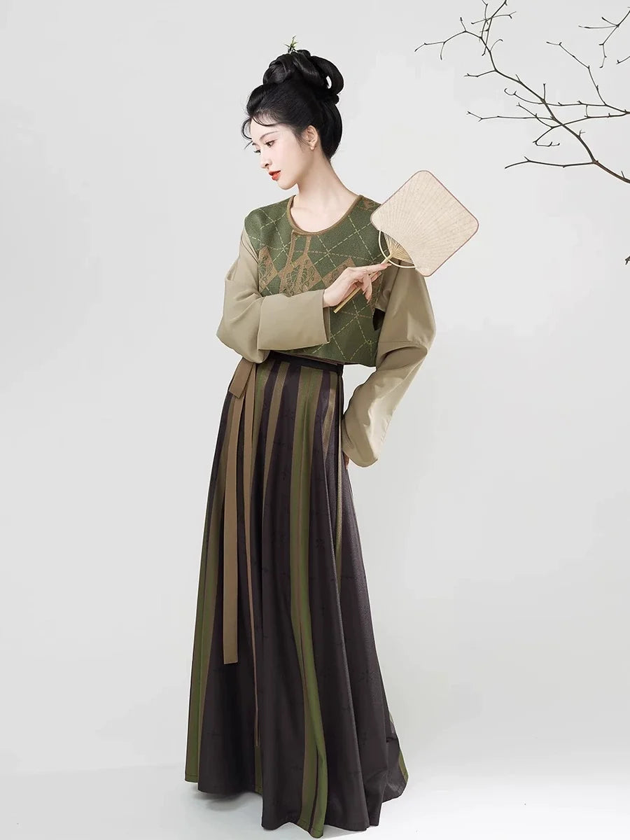Tang Dynasty Modern Hanfu Set with Beizi Overlay & Flowing Eight-Panel Skirt - Twilight Returns 暮晚归 (Preorder)