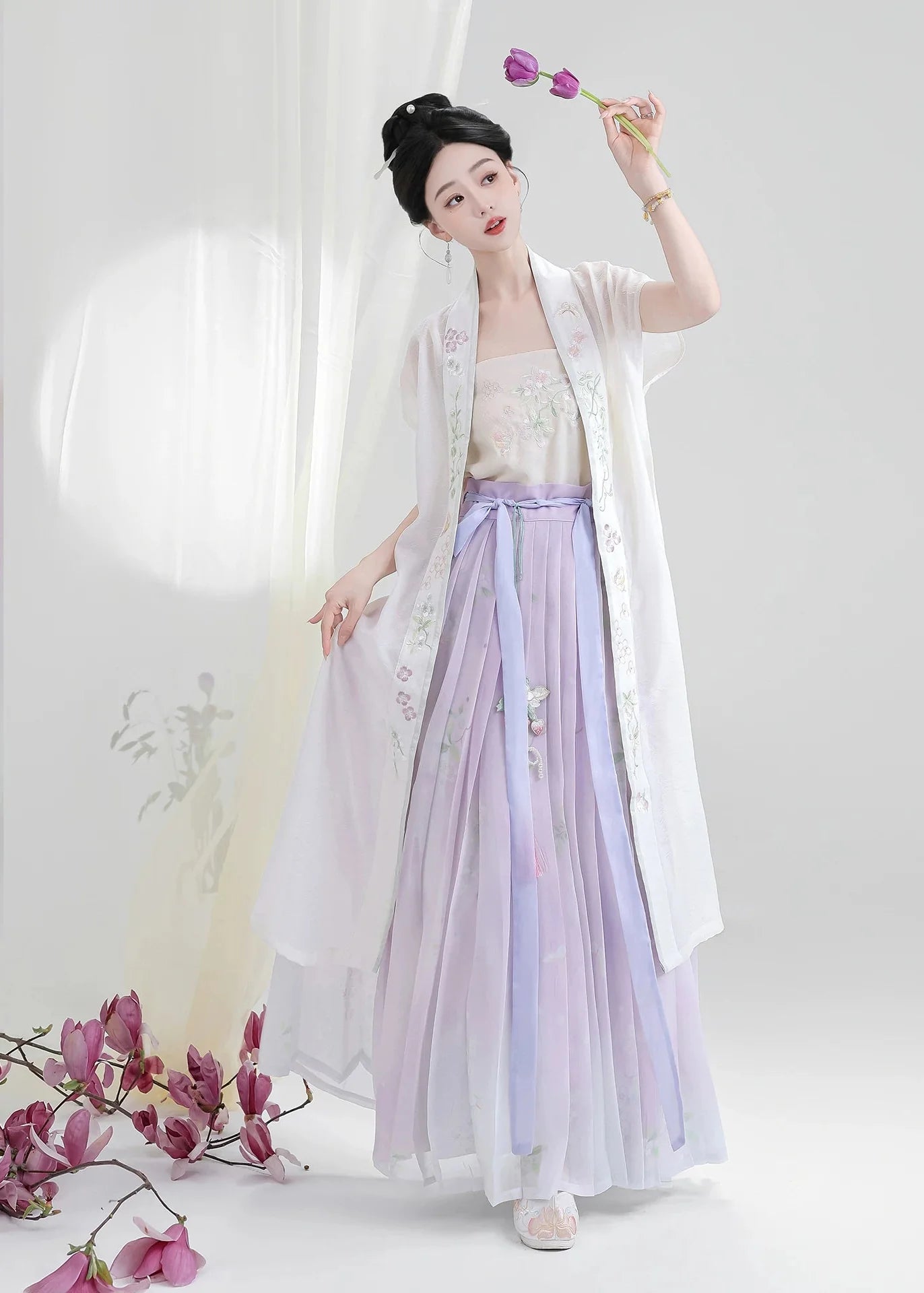Early Summer | 3-Piece Embroidered Set (初夏)