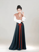 Garden After Rain 雨后花园 - Tang Dynasty Style Beizi Qiyao Ruqun