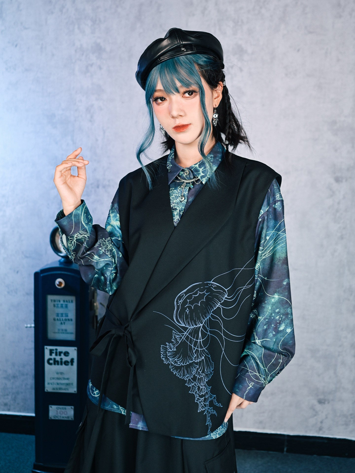New Chinese Style Asymmetrical Layered Vest - Floating Electric Jellyfish 蓝界浮荧