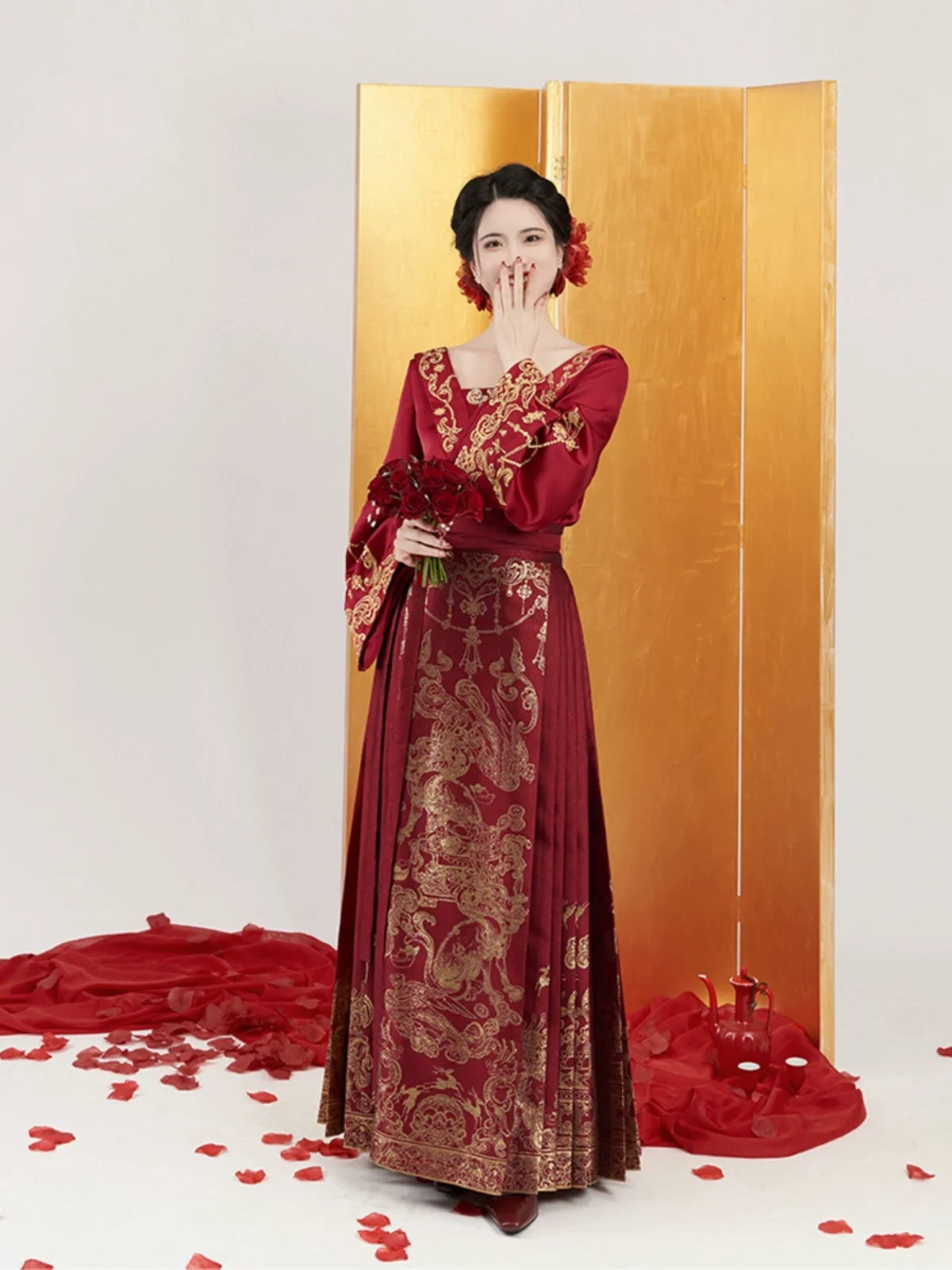 Ming Dynasty Wedding Hanfu Set & Mamian Skirt | Zhulian 珠联璧合
