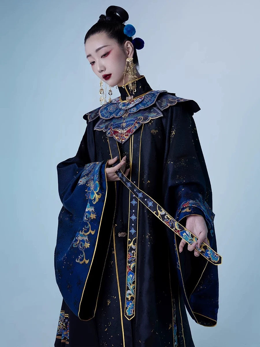 Ming Dynasty Traditional Hanfu Set & Mamian Skirt | Diancui 点翠