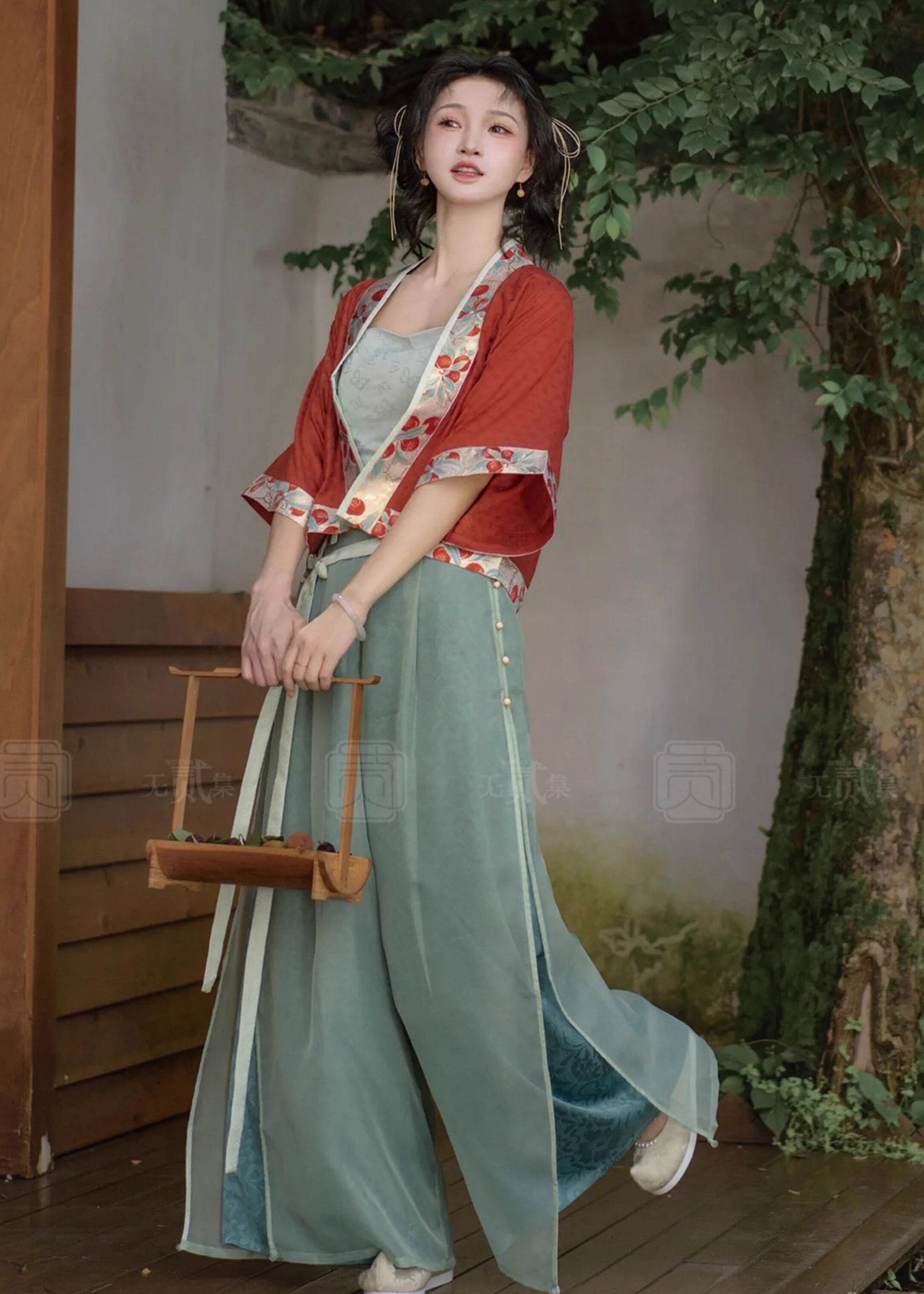 Bayberry Wine | 3-Piece Plus Pants Set (杨梅酒)