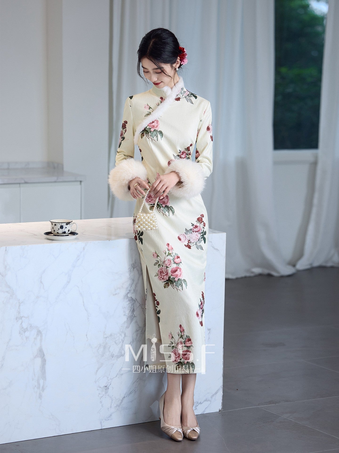 Long Sleeve Fur Trim Long Qipao | Shuying