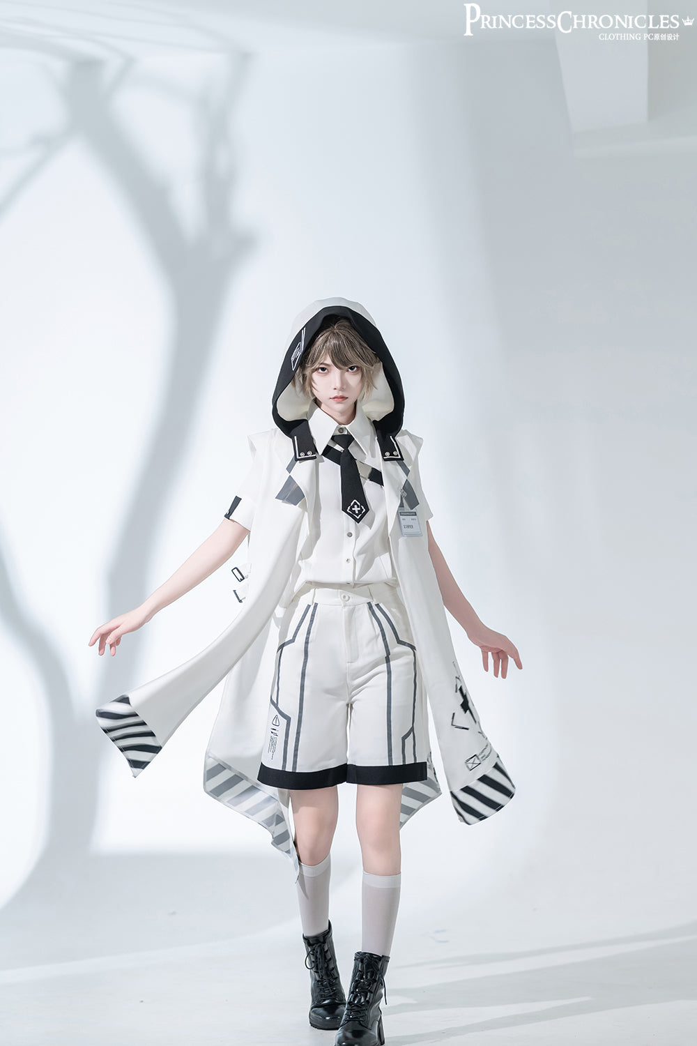 Dry sea and Ashlar - Handsome Futuristic Style White Short Set