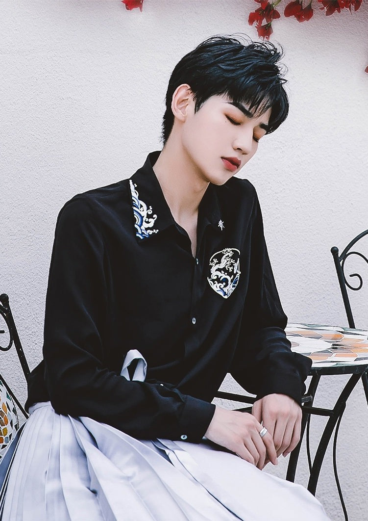 Waves | Modern Unisex Black Blouse (踏浪)