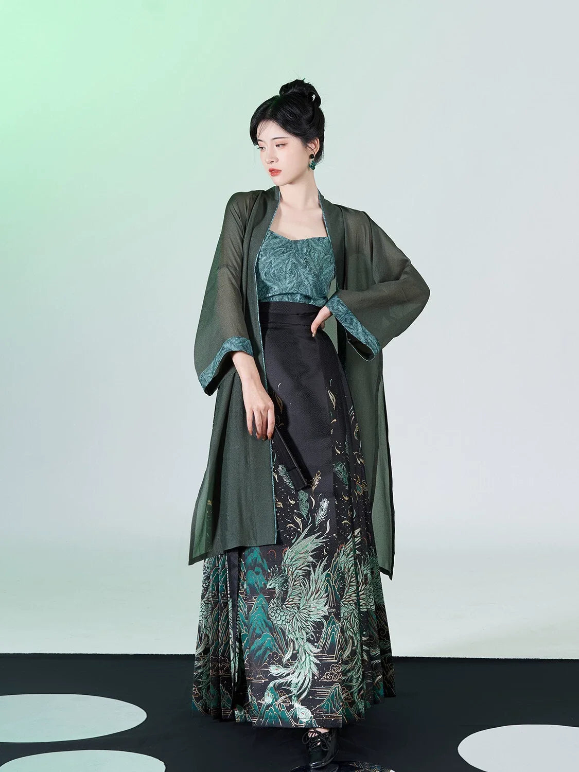 Chinese Blouse & Mamian Skirt Outfit | Peacock Feather 青羽