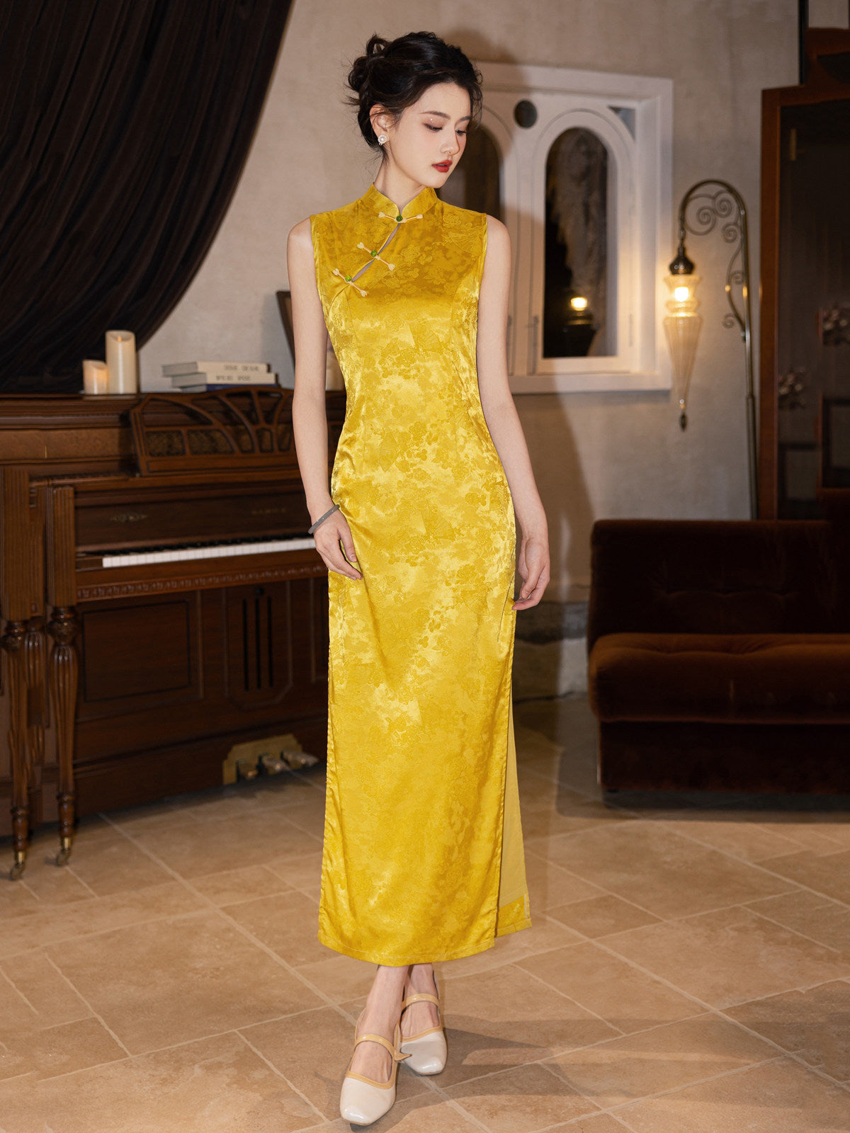 Sleeveless Floral Long Cheongsam | Empress
