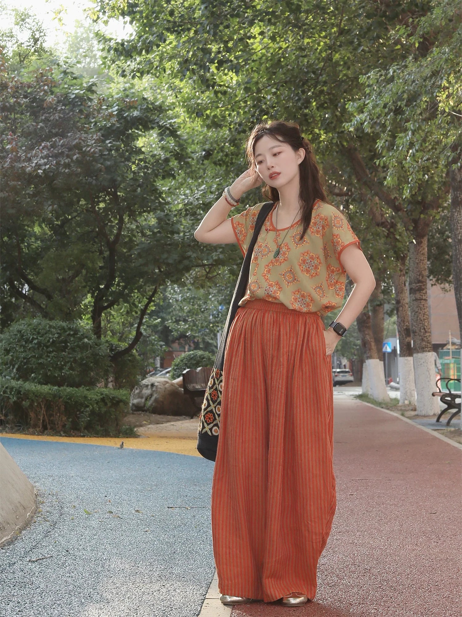 Peach Blossom 桃之夭夭 - Tang-Style Hanfu Half-Sleeve Top with Linen Pants (Preorder)