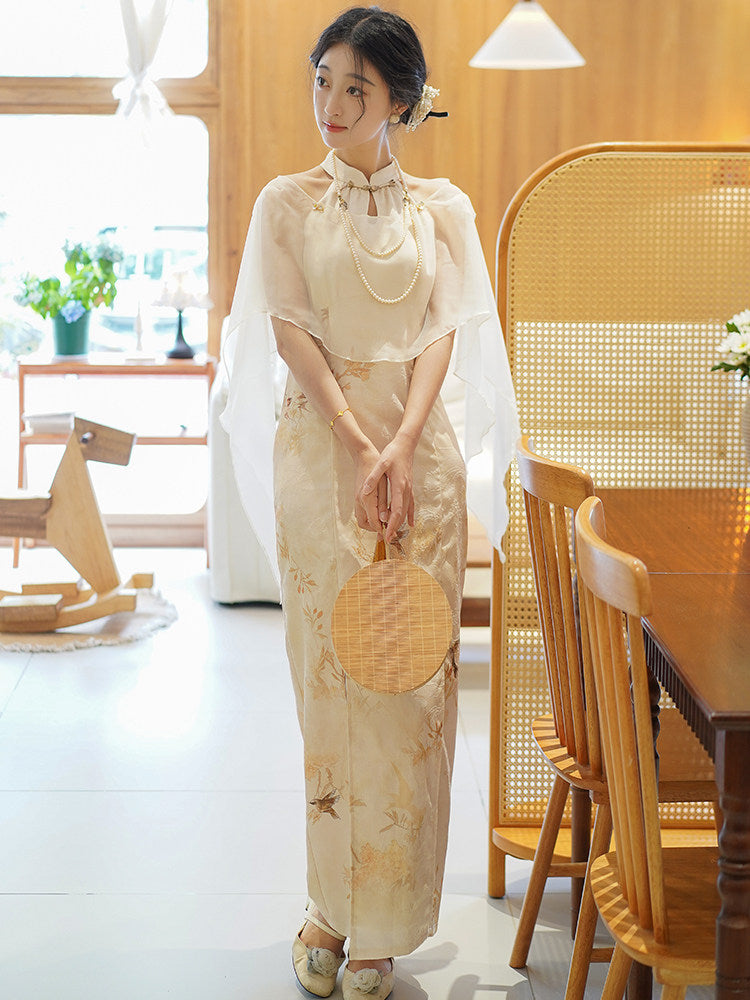 Halter Neck Long Cheongsam with Shawl | Jinzhu