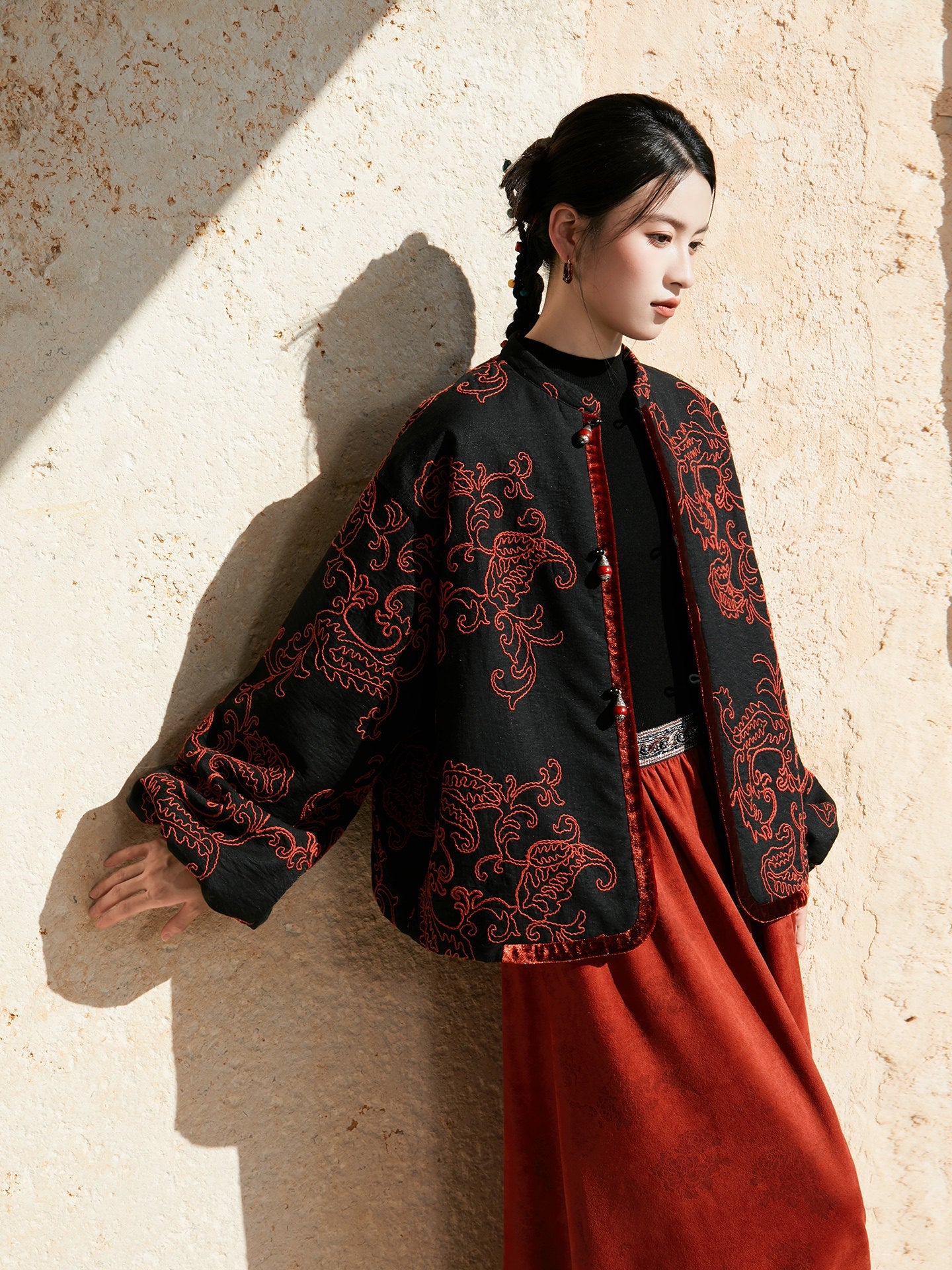 New Chinese Style Paisley Cord Embroidery with Handcrafted Beaded Buttons Jacket - Linglan 聆兰