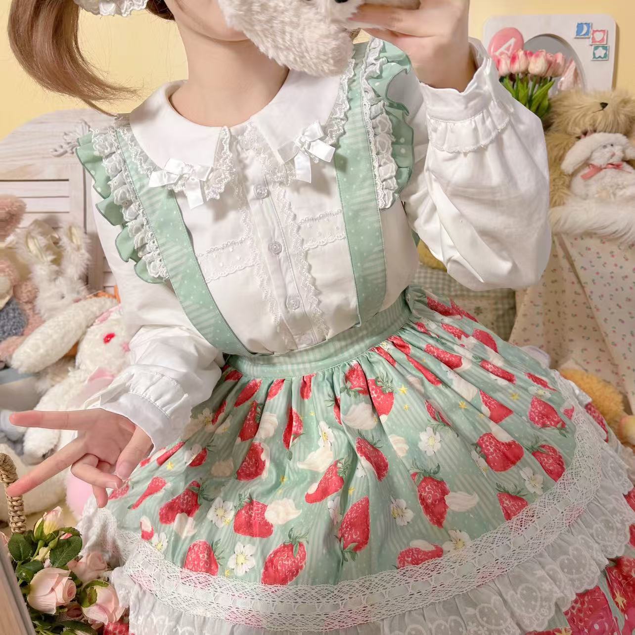 Grace Deer - Sweet Lolita Blouse with Peter Pan Collar and Long Sleeves