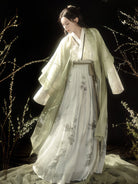 Song Dynasty Modern Hanfu Changgan Temple Beizi with Pleated Green Skirt - Bu Ruan 不染 (Preorder)