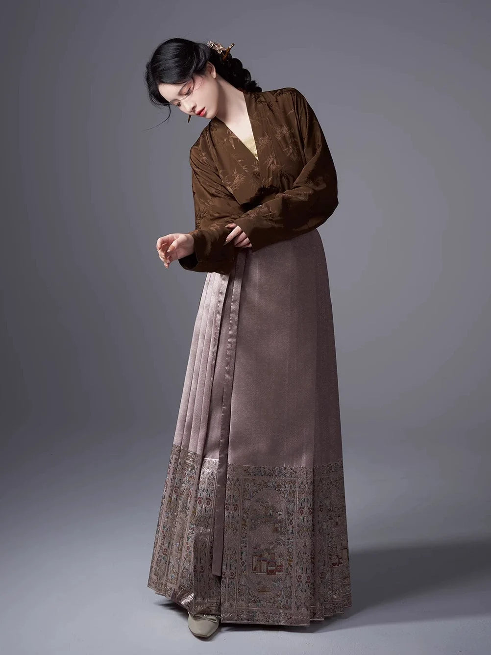 Chinese Blouse & Mamian Skirt Outfit | Wang Kongshan 忘空山