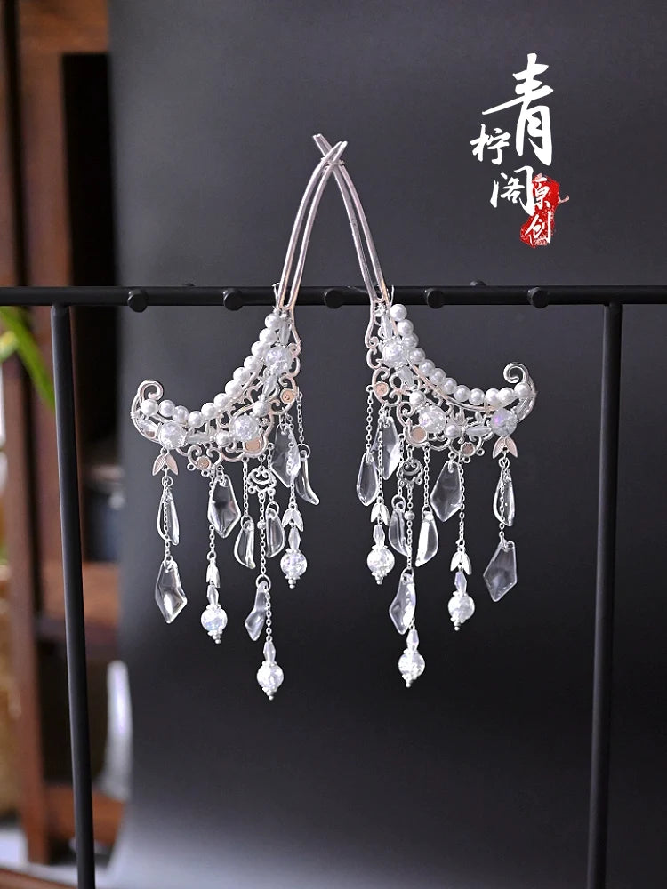 Hair Pins: Curve Moon