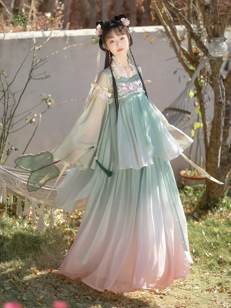 Lotus Fairy 荷花仙子 - Tang Dynasty Style Qixiong Ruqun