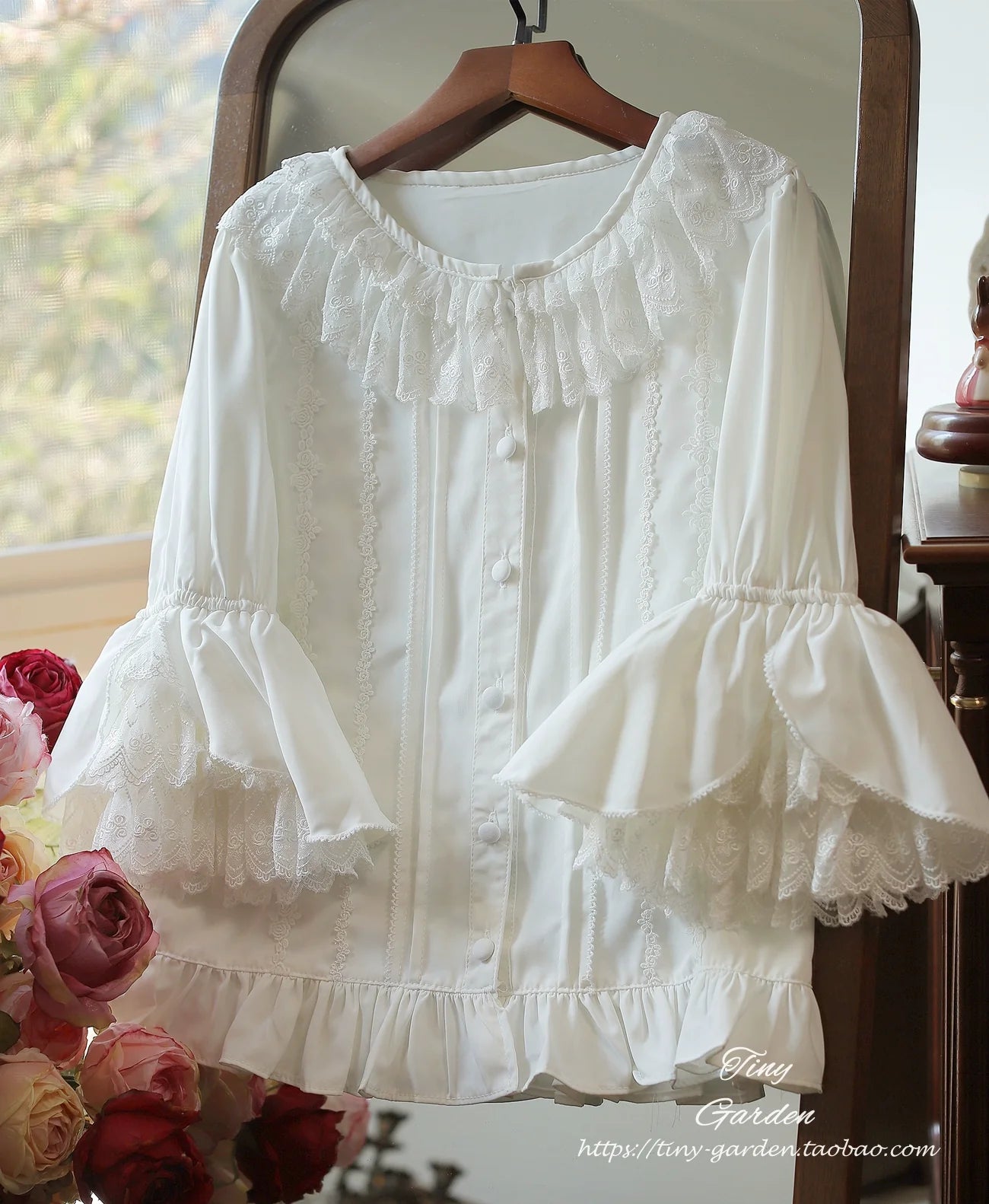Summer Breeze 2.0 - Vintage Lolita Shirt Round Ruffled Collar/Princess Sleeves