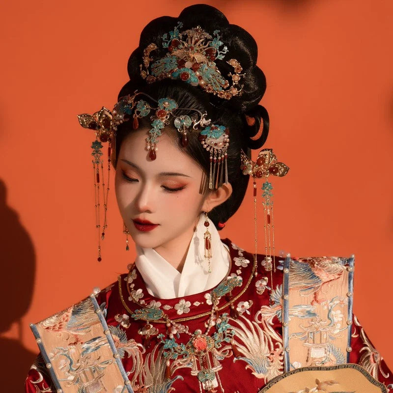 Chinese Wedding Hair Accessories: Colors and Phoenixes