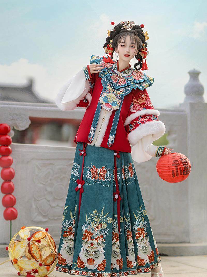 Ming Dynasty Chinese New Year Festival Hanfu | Yearly Lion Dance 舞狮年年