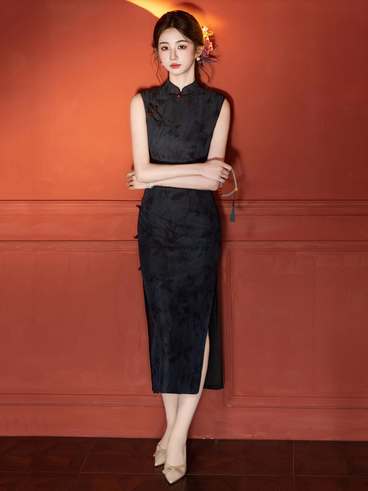 Sleeveless Floral Midi Cheongsam | Vampire