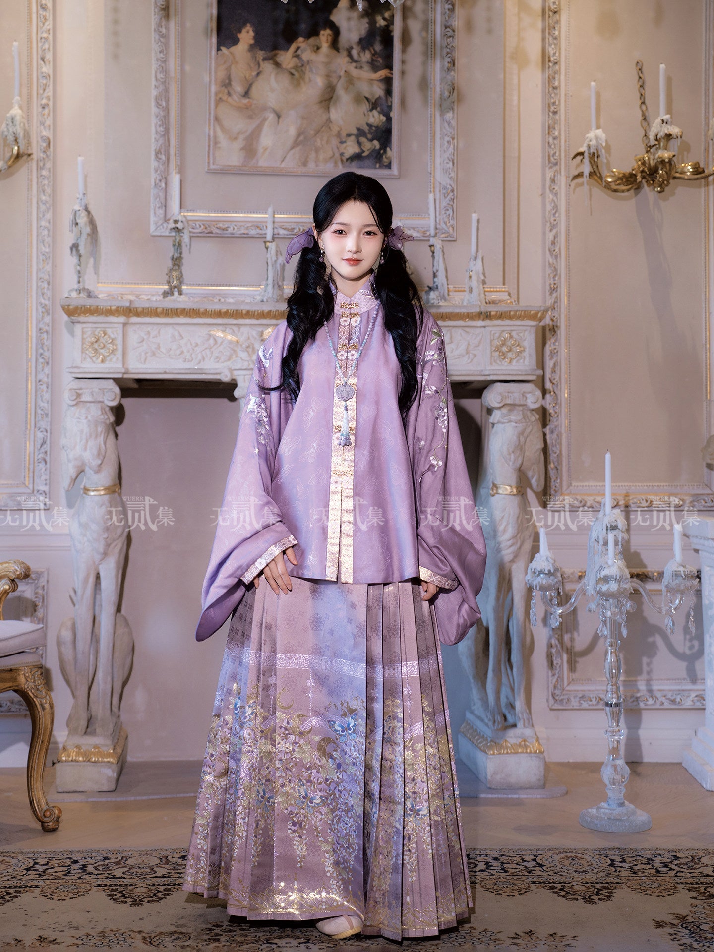 Ming Dynasty Violet Bijia & Mamianqun Hanfu Set | Vines 藤萝有期