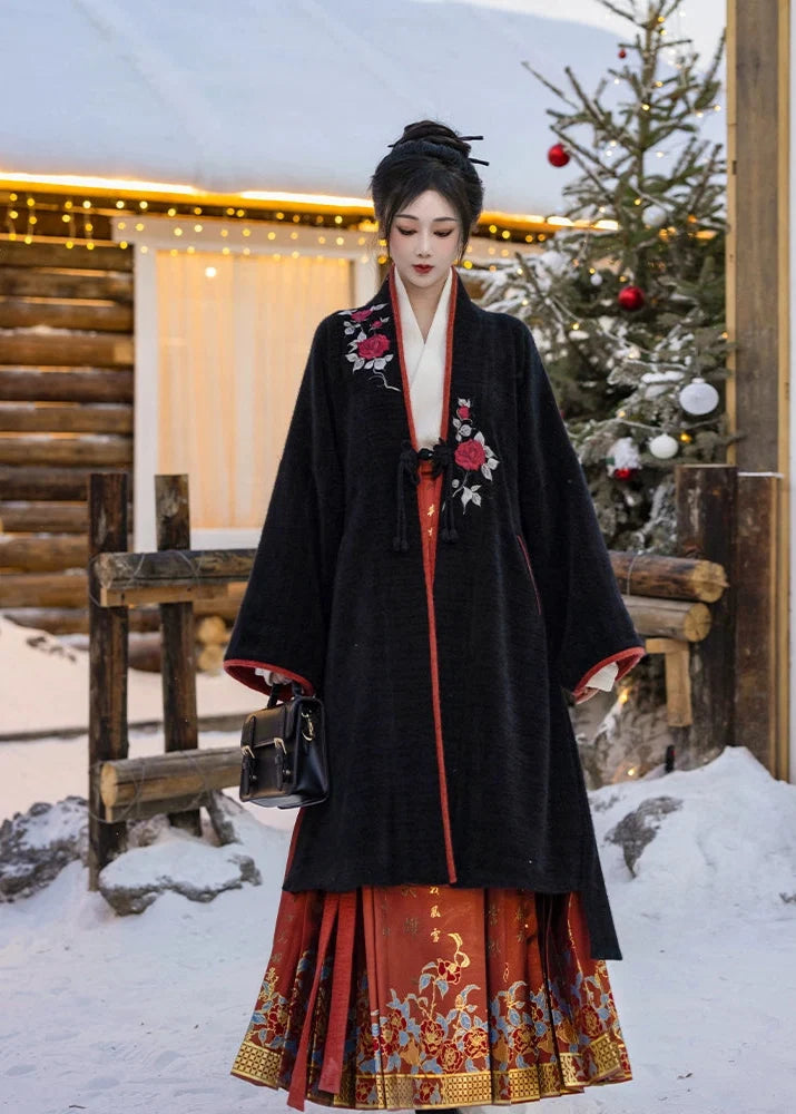 Winter Rose | 3-Piece Ma Mian Set (冬日朱砂痣)
