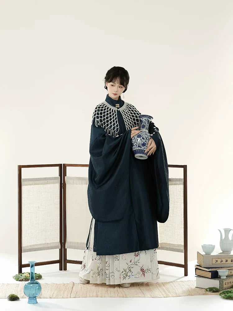 Ming Dynasty Pastel Mint Garden Print Robe & Mamianqun | Late Autumn 晚秋