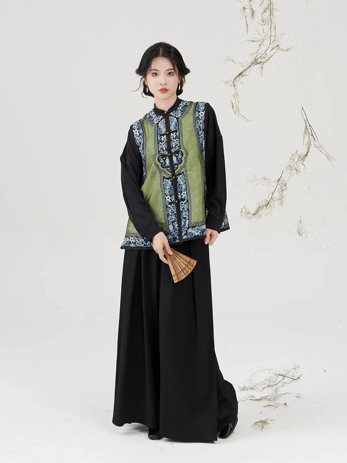 Modern Qing Han Inspired Embroidered Collarless Jacquard Vest - Porcelain 茗瓷 (Preorder)