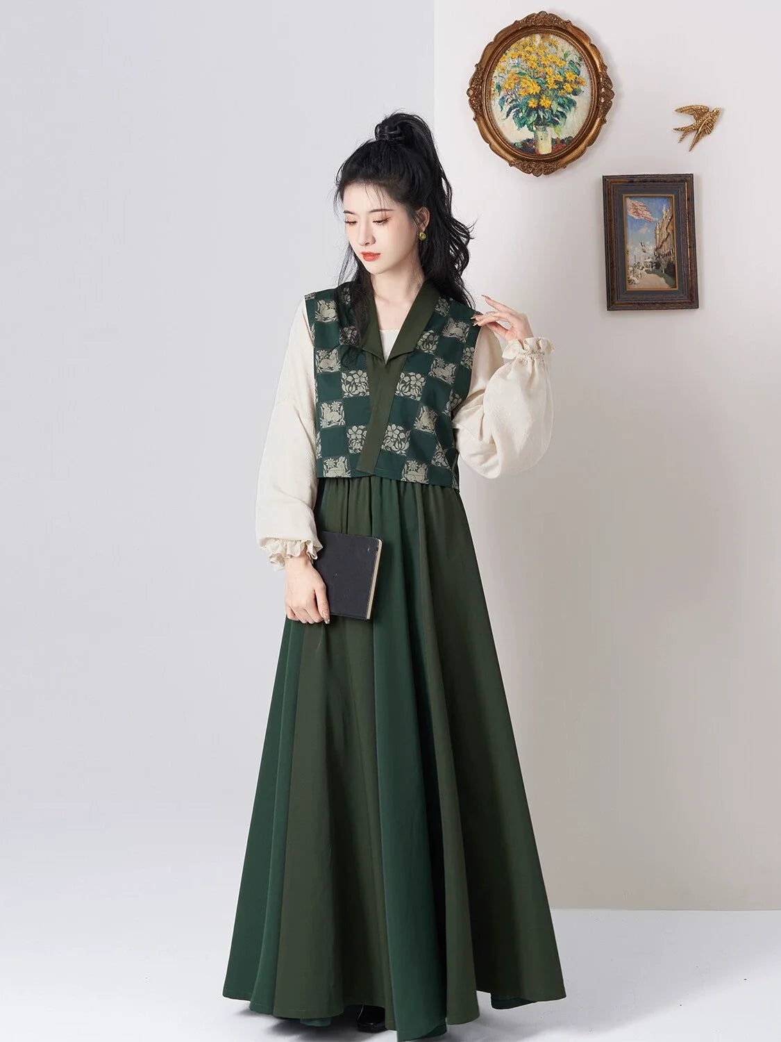Tang Dynasty Modern Hanfu Set with Beizi Overlay & Flowing Eight-Panel Skirt - Baina 百纳 (Preorder)