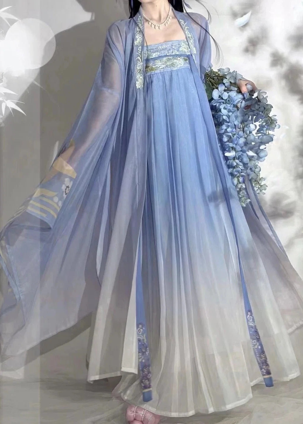 Blue Dream | 2-Piece Plus Hanfu (蓝色幽梦)