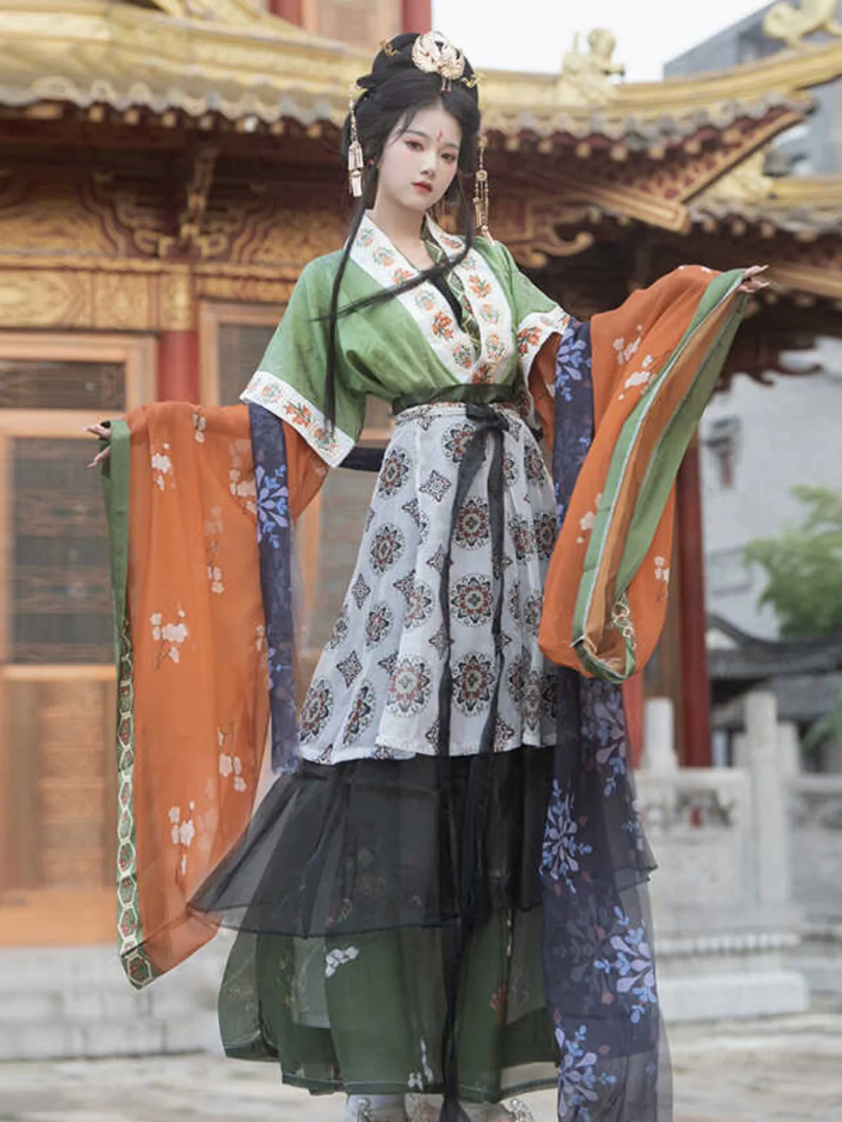 Wei Jin Dynasty Qiyao Ruqun Hanfu | Butterfly Scroll 蝴蝶图卷