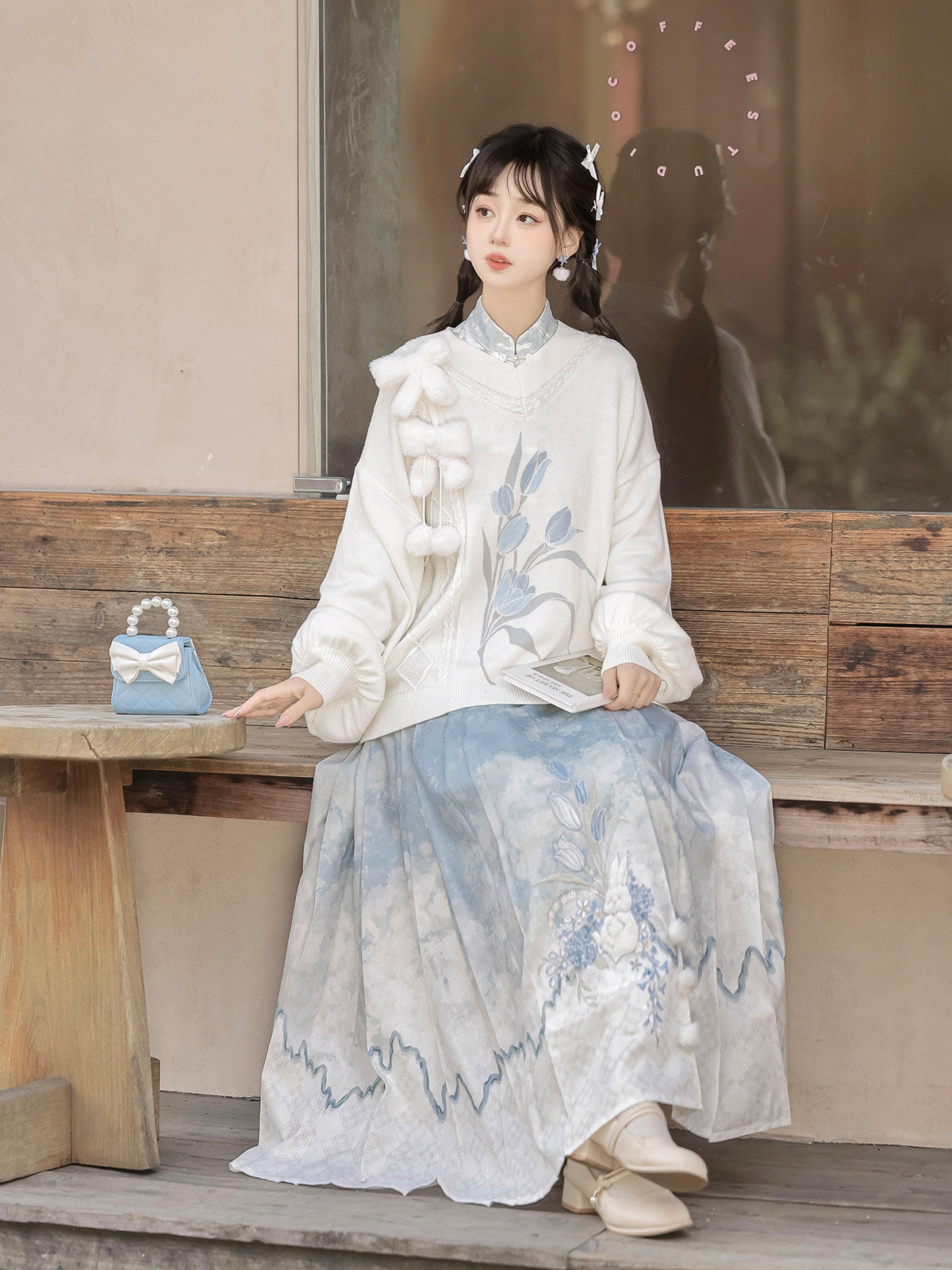Ming Dynasty Modern Hanfu Sweater and Mamianqun - With Rabbits 与兔兔