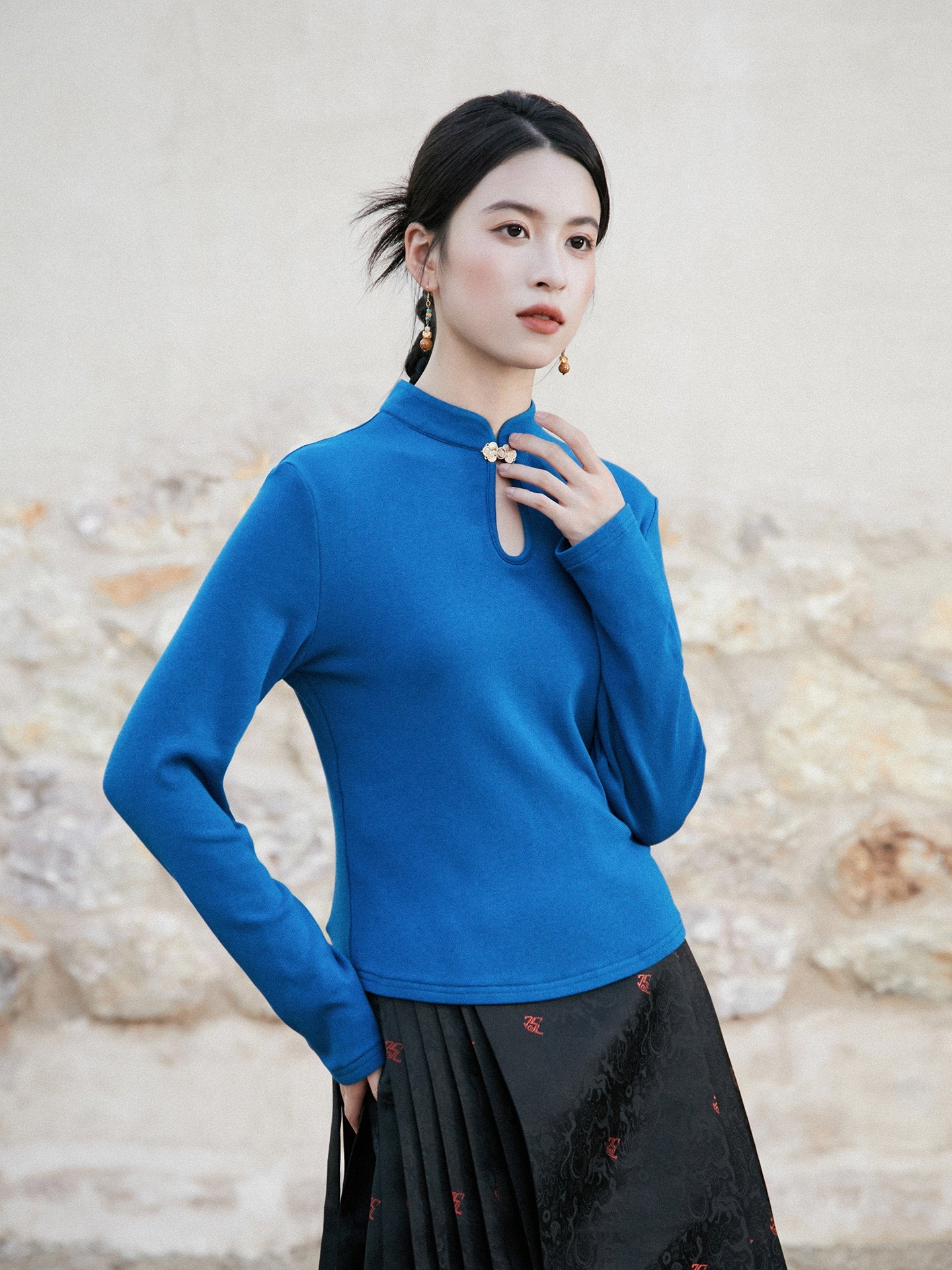 New Chinese Style Knitted Top in Blue - Wind Bamboo